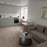 Central W/free Parking & Netflix
